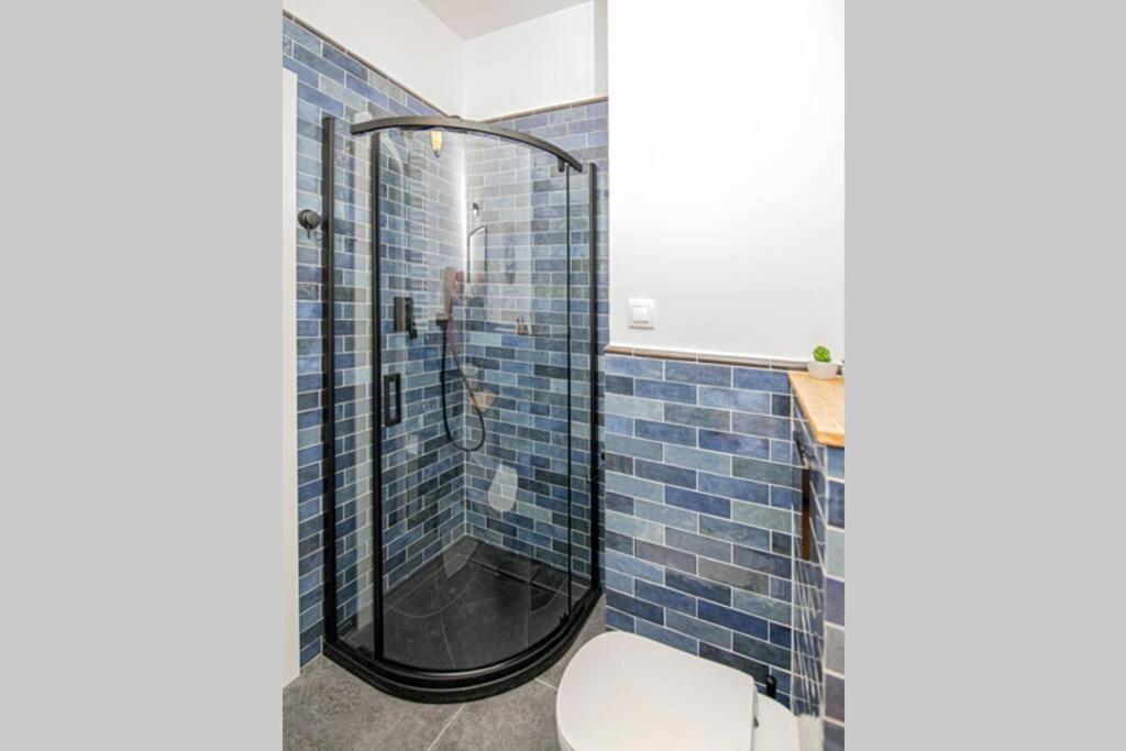 Apartament With Garden Bezplatny Parking !!! Krakow Dış mekan fotoğraf
