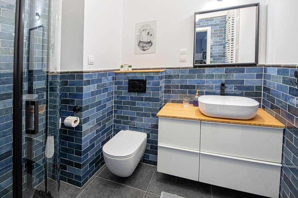 Apartament With Garden Bezplatny Parking !!! Krakow Dış mekan fotoğraf