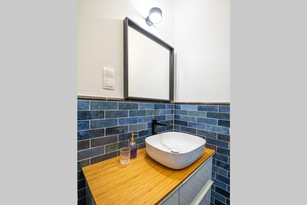 Apartament With Garden Bezplatny Parking !!! Krakow Dış mekan fotoğraf