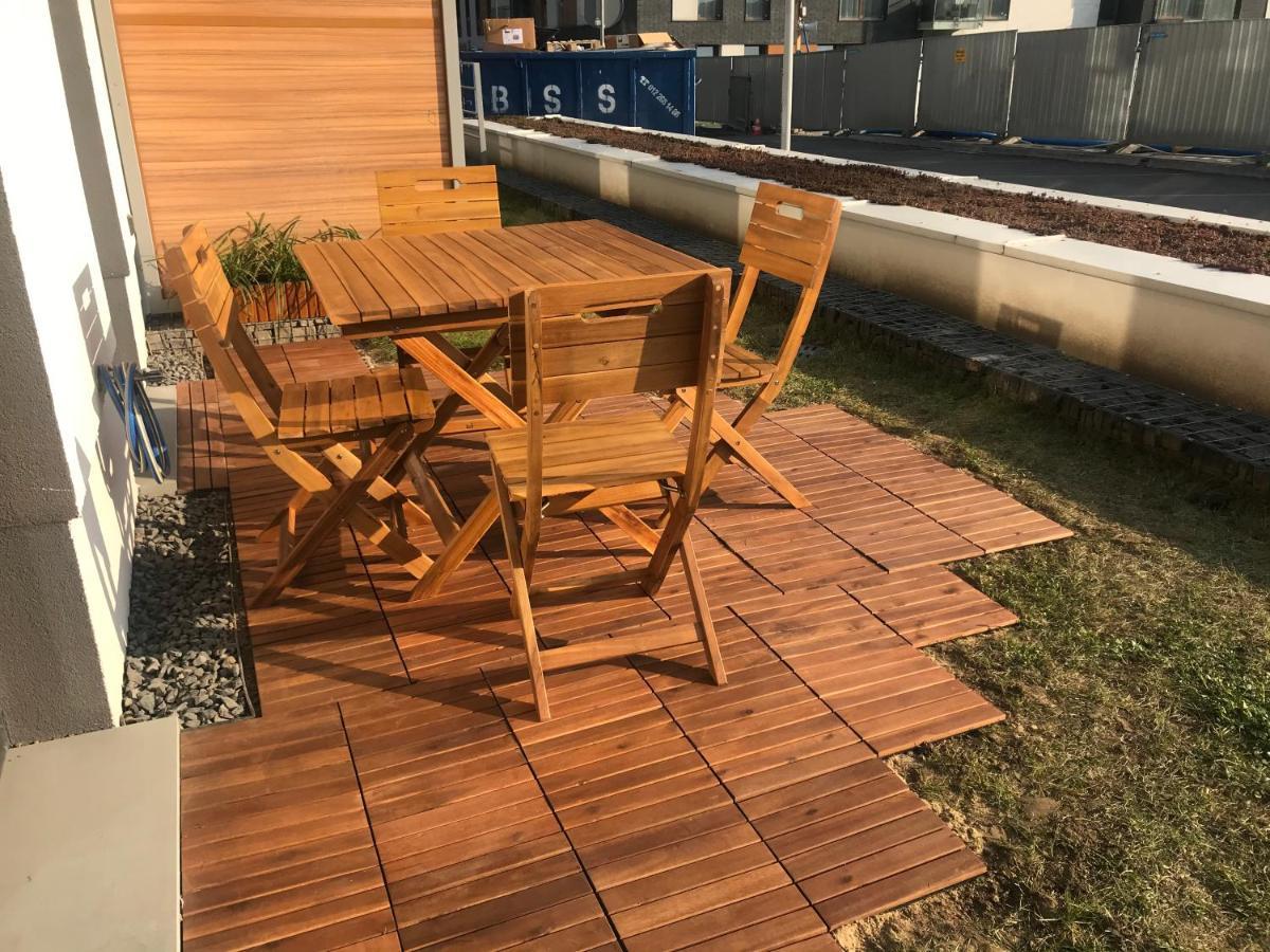 Apartament With Garden Bezplatny Parking !!! Krakow Dış mekan fotoğraf